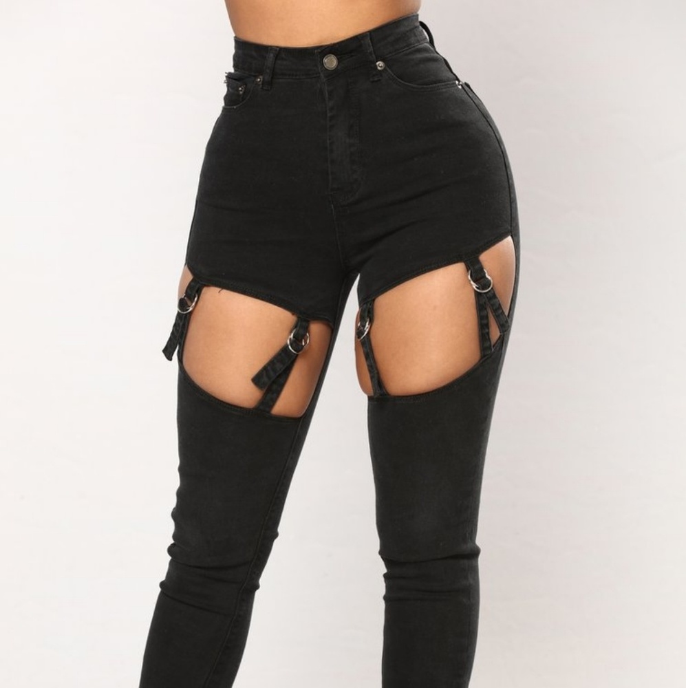 Fashion Nova Belted Jeans